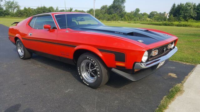 Ford Mustang Boss 351 1971 image number 25