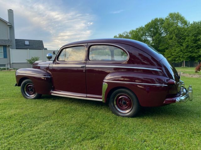 Ford Super Deluxe 1946 image number 15