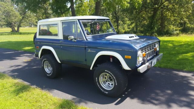 Ford Bronco 1976 image number 12