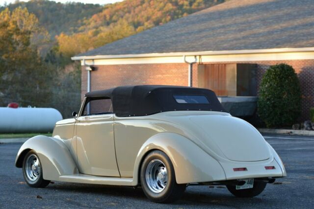 Ford Street Rod Convertible 1937 image number 15