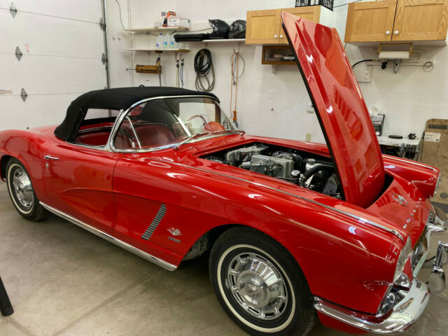 Chevrolet Corvette 1962 image number 11