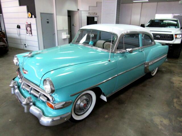 Chevrolet Bel Air/150/210 1954 image number 11