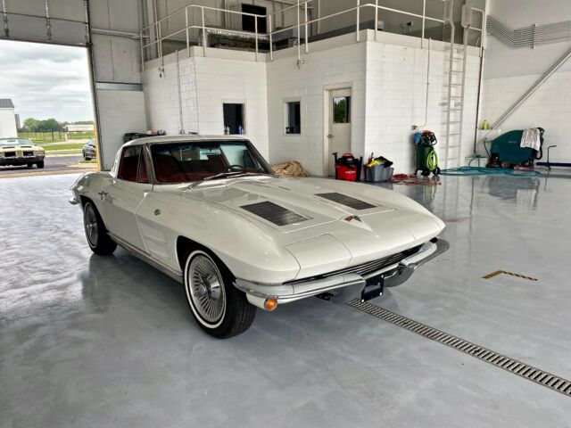 Chevrolet Corvette 1963 image number 27