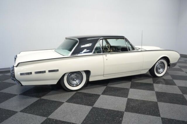 Ford Thunderbird 1962 image number 14