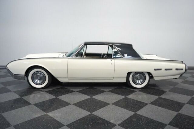 Ford Thunderbird 1962 image number 31