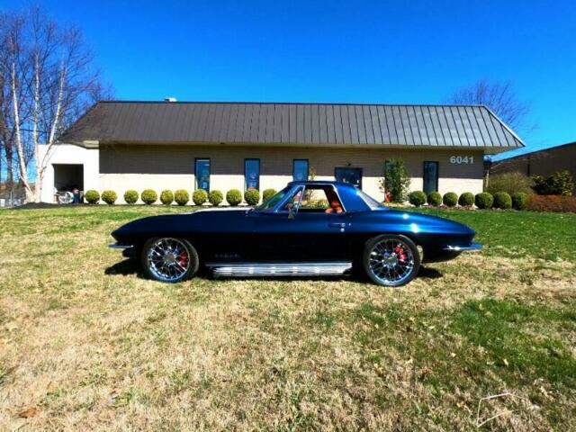 Chevrolet Corvette 1965 image number 20