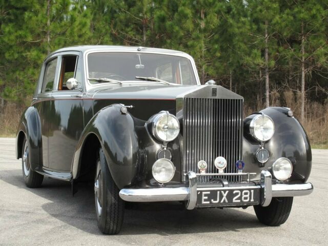 Rolls-Royce Silver Spirit/Spur/Dawn 1953 image number 10