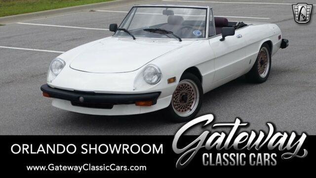 Alfa Romeo Spider 1977 image number 0