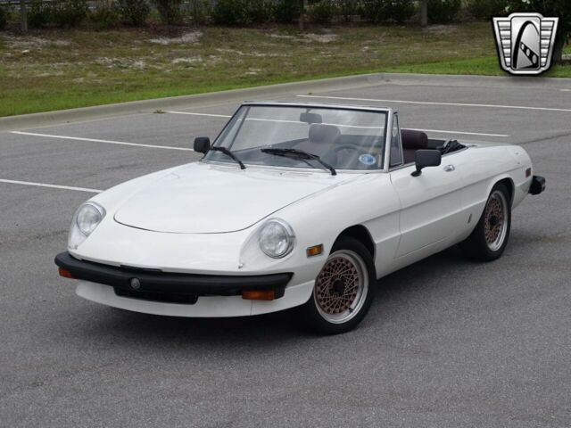 Alfa Romeo Spider 1977 image number 27