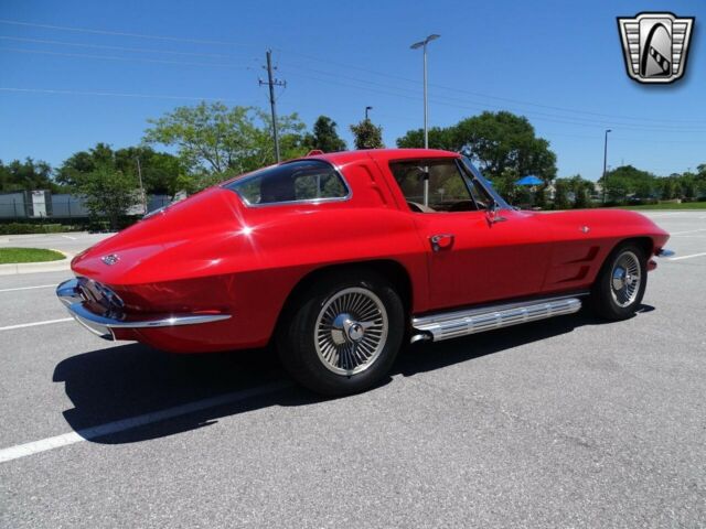 Chevrolet Corvette 1963 image number 13