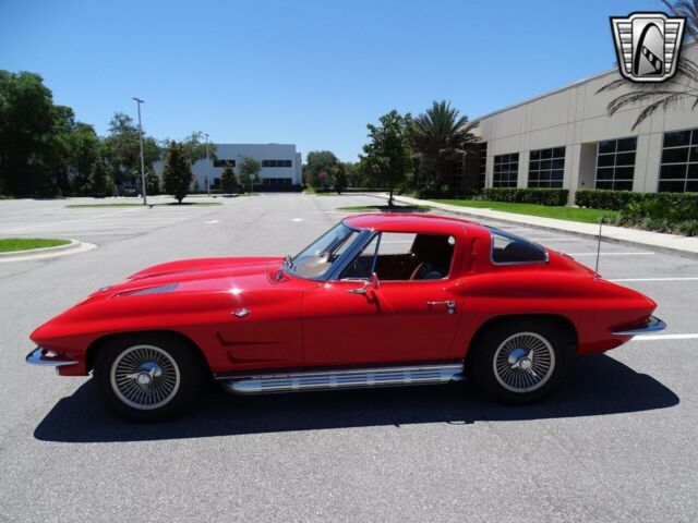 Chevrolet Corvette 1963 image number 17