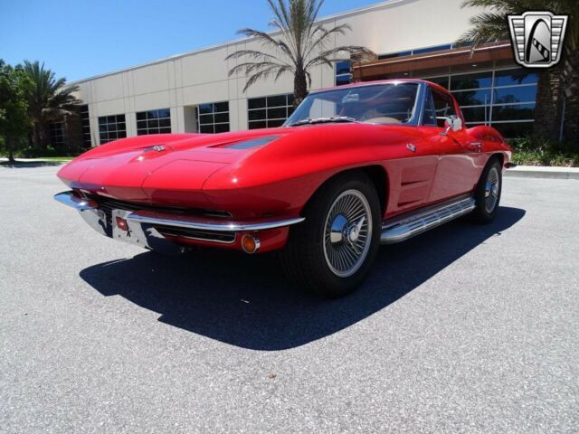 Chevrolet Corvette 1963 image number 29