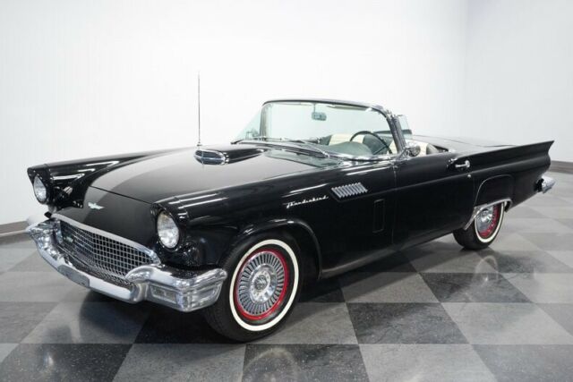 Ford Thunderbird 1957 image number 29