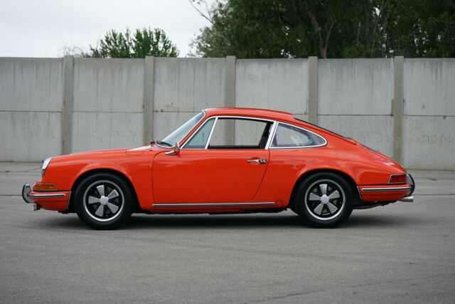 Porsche 911 1969 image number 14