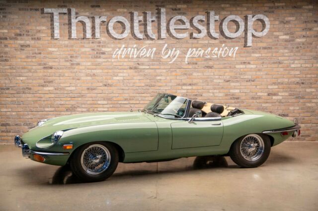 Jaguar E-Type 1969 image number 0