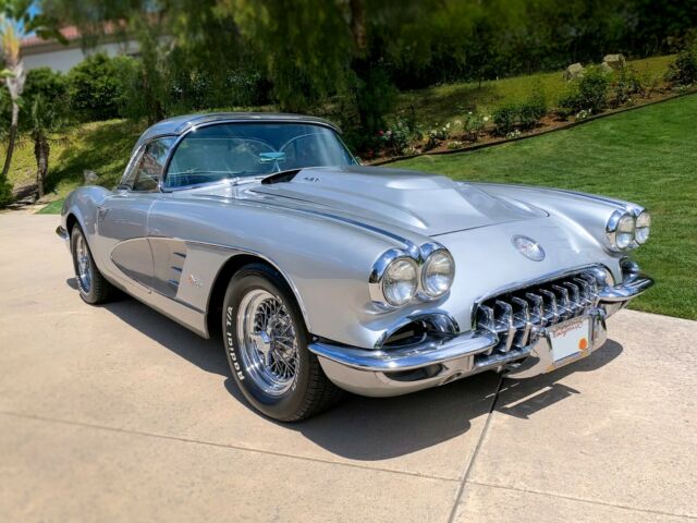 Chevrolet Corvette 1958 image number 11