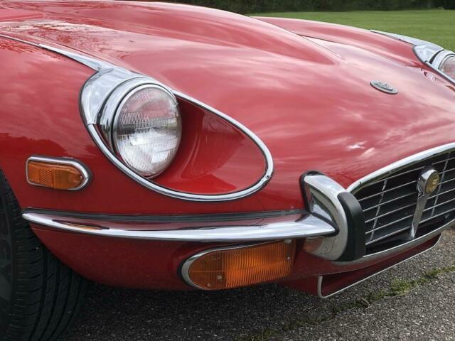 Jaguar E-Type 1973 image number 18