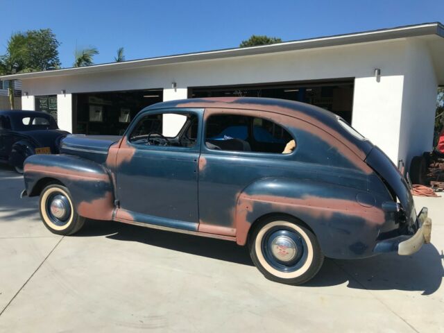 Ford Deluxe 1947 image number 20