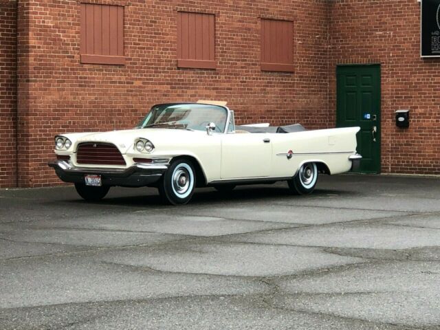 Chrysler 300E 1959 image number 22