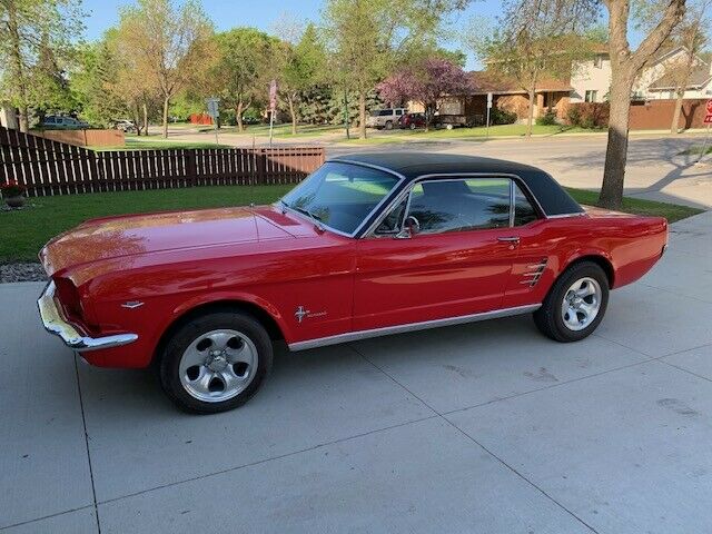 Ford Mustang 1966 image number 10