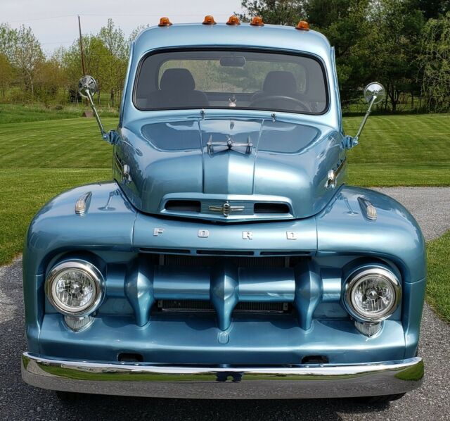 Ford F3 Pickup 1952 image number 28