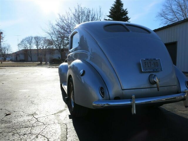 Ford Deluxe Tudor Sedan, 1939 image number 20