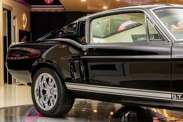 Ford Mustang 1967 image number 19