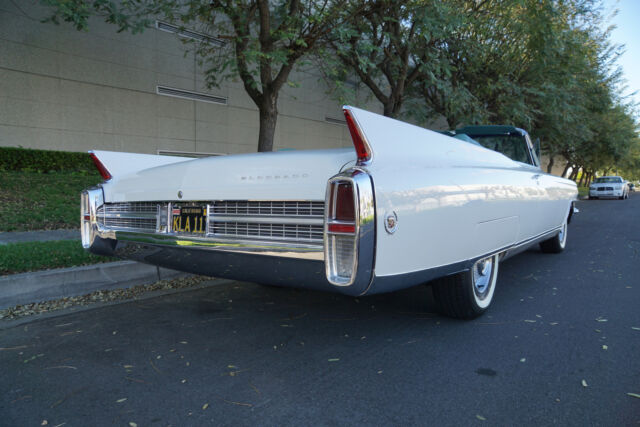 Cadillac Eldorado 1963 image number 18