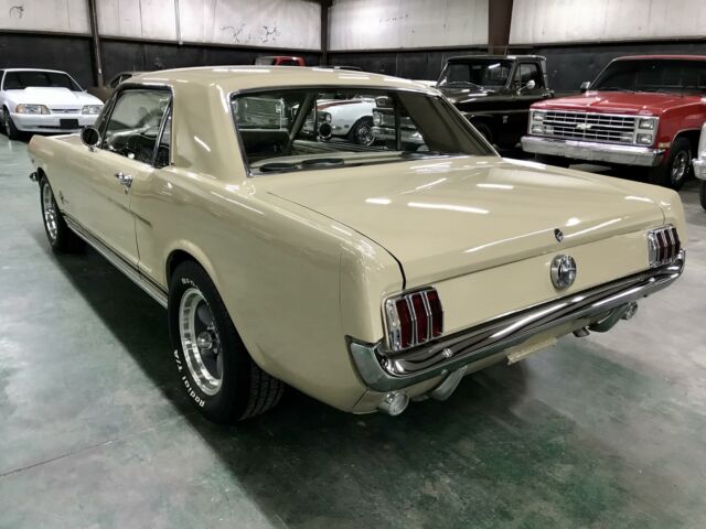 Ford Mustang 1966 image number 2