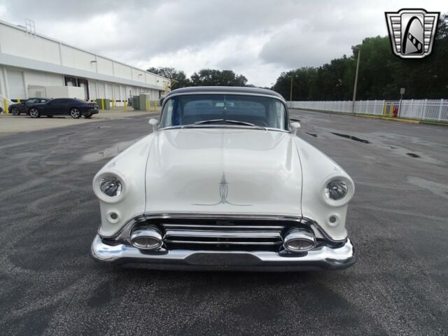 Oldsmobile Rocket 88 1954 image number 34