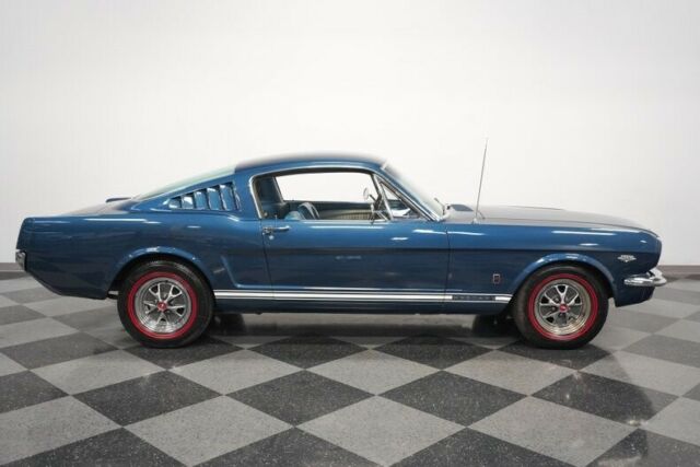 Ford Mustang 1965 image number 15