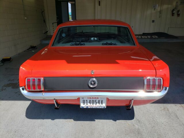 Ford Mustang 1965 image number 22