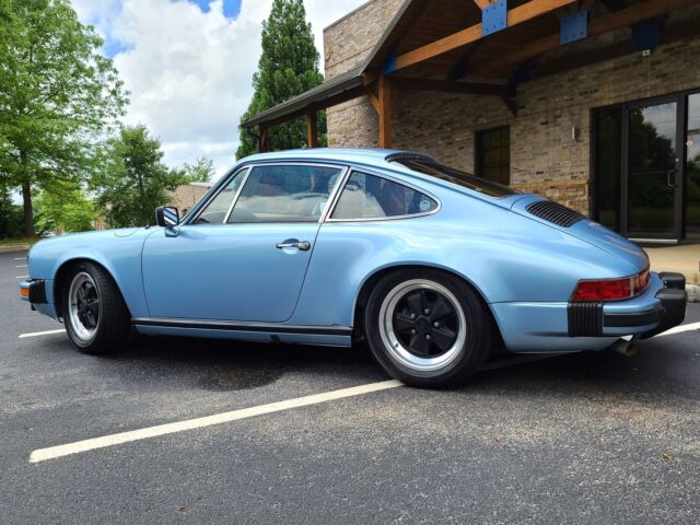 Porsche 911 1979 image number 2