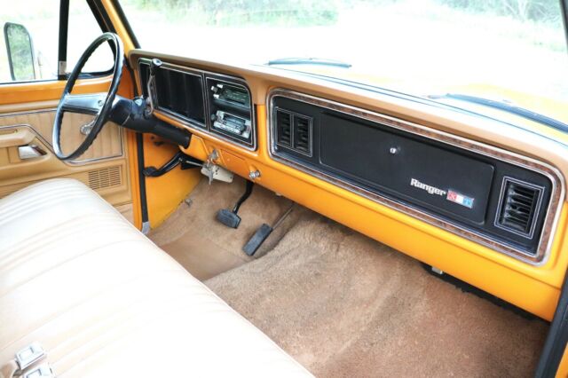 Ford F-150 1976 image number 17