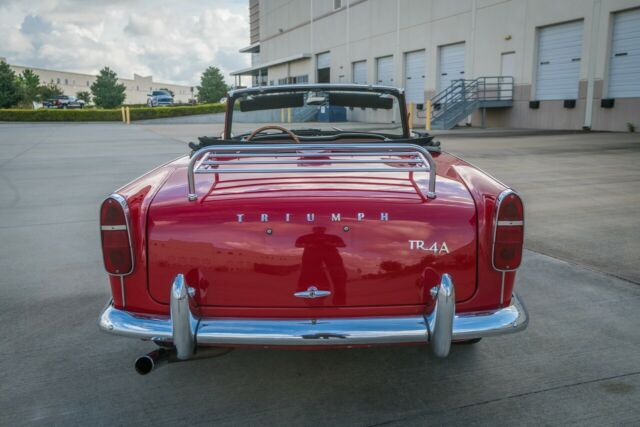 Triumph TR4A 1966 image number 11