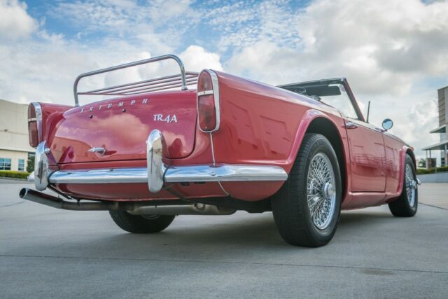 Triumph TR4A 1966 image number 5