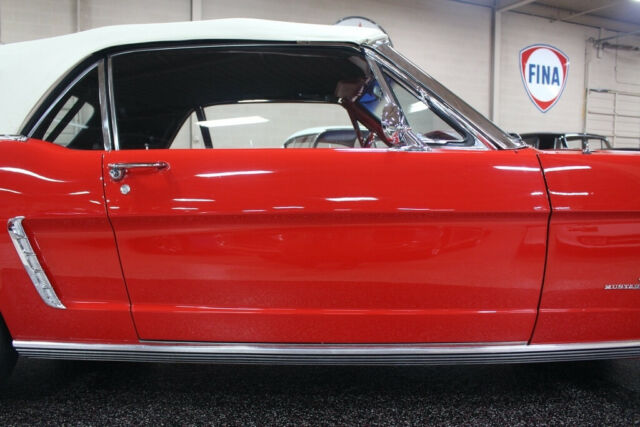 Ford Mustang 1965 image number 14