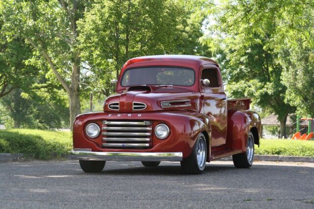 Ford F-100 1948 image number 1