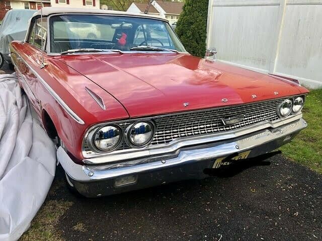 Ford Galaxie 1963 image number 1