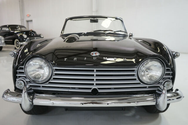 Triumph TR4A 1966 image number 1