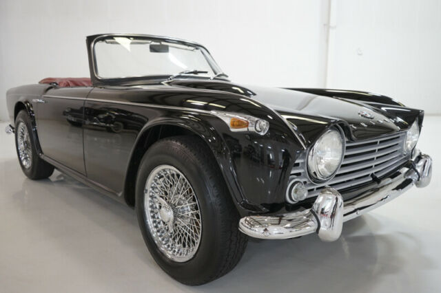 Triumph TR4A 1966 image number 2