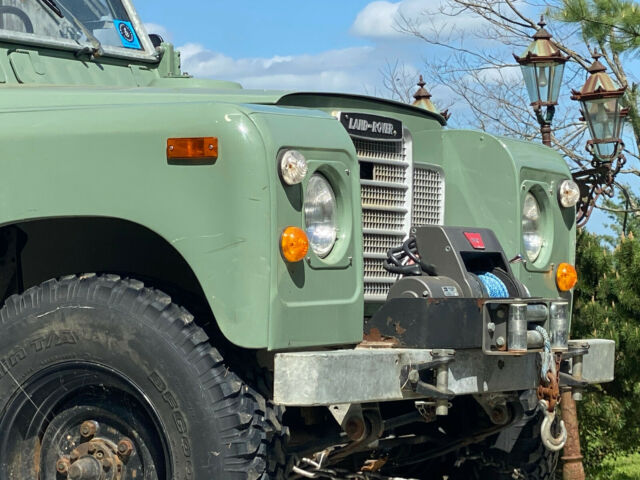 Land Rover Series III 1973 image number 2