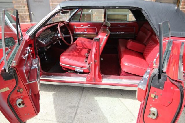 Lincoln Continental 1966 image number 37