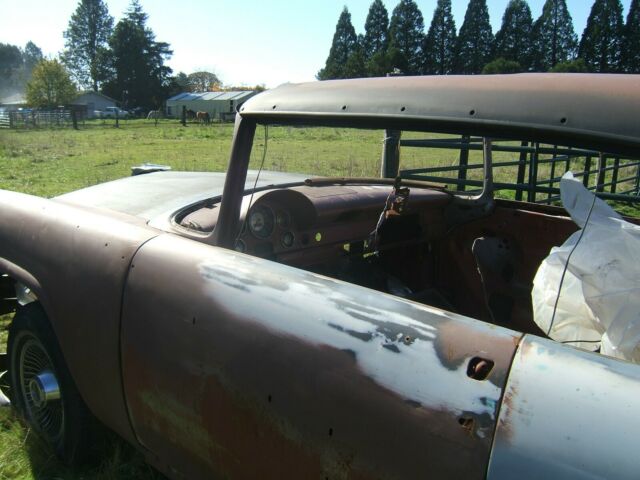 Ford Fairlane 1956 image number 34