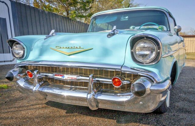 Chevrolet Bel Air/150/210 1957 image number 1