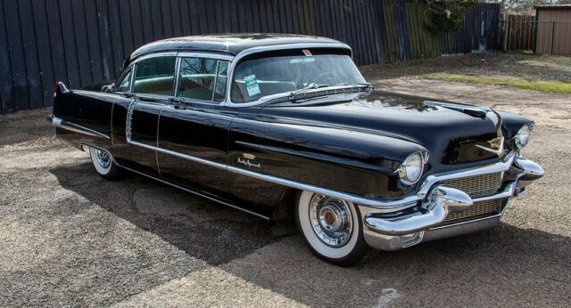 Cadillac Fleetwood 1956 image number 23