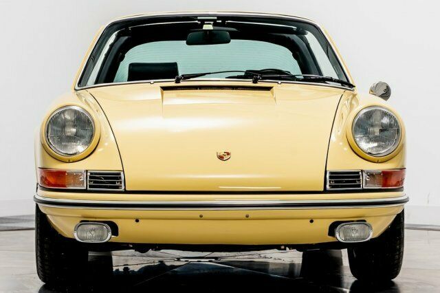 Porsche 911 T Targa 1969 image number 2