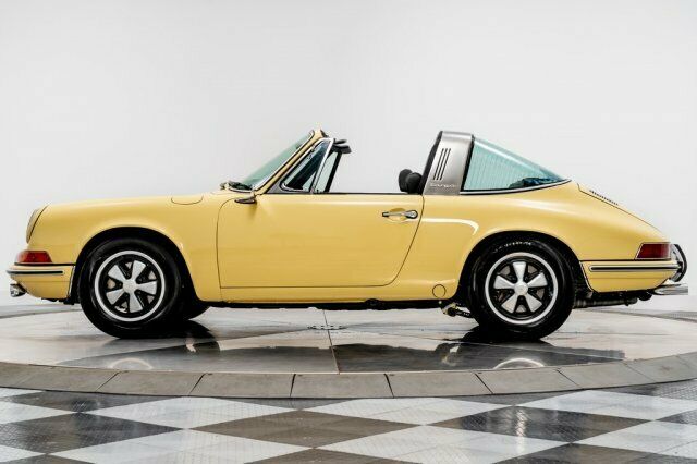 Porsche 911 T Targa 1969 image number 28