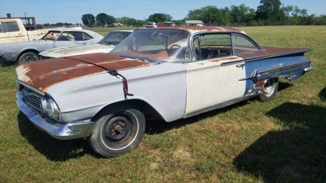 Chevrolet Impala 1960 image number 21