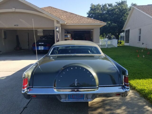 Lincoln Mark III 1970 image number 2